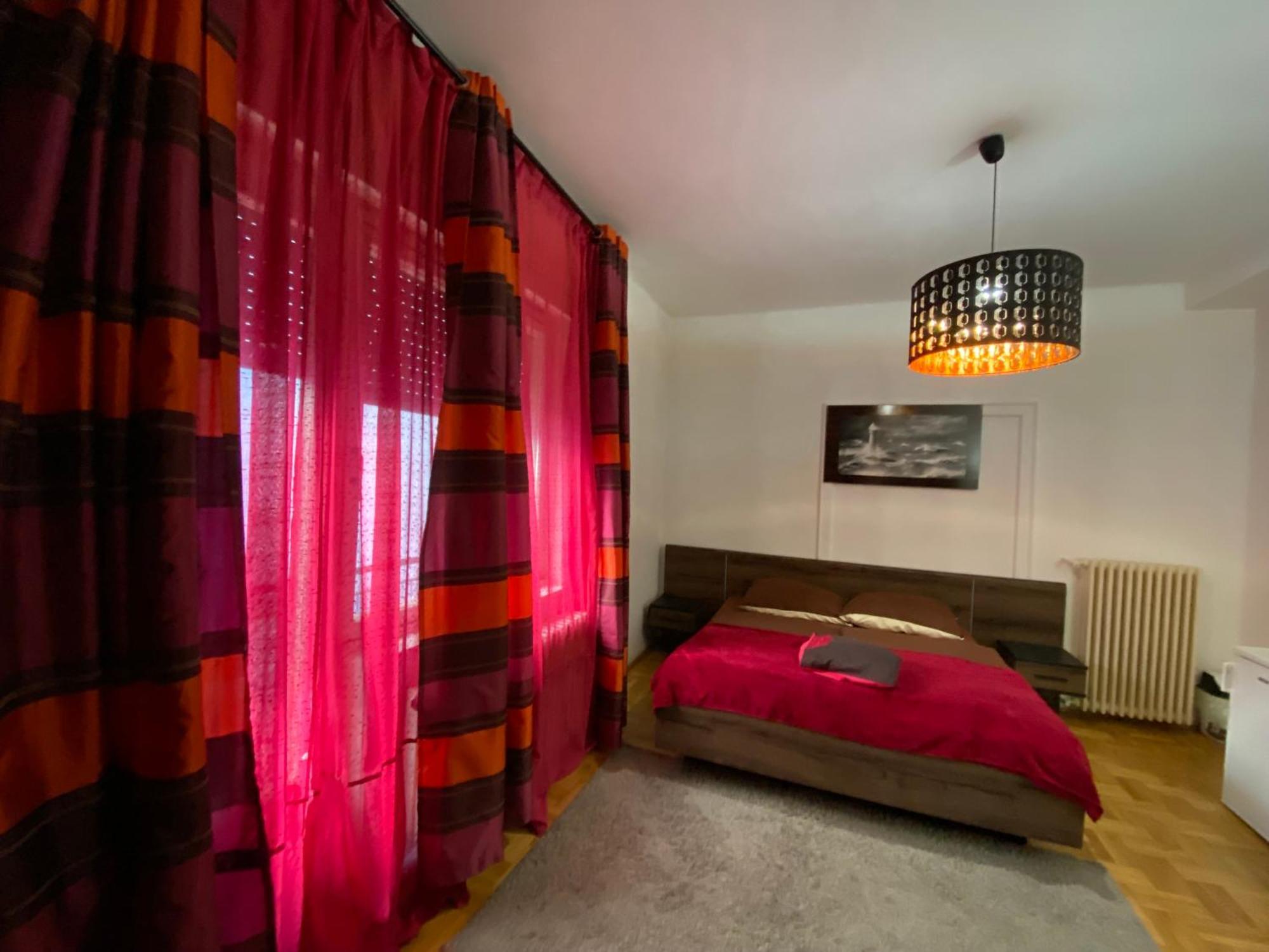Holiday Apartments & Rooms Next Danube Promenade Budapest Exterior photo