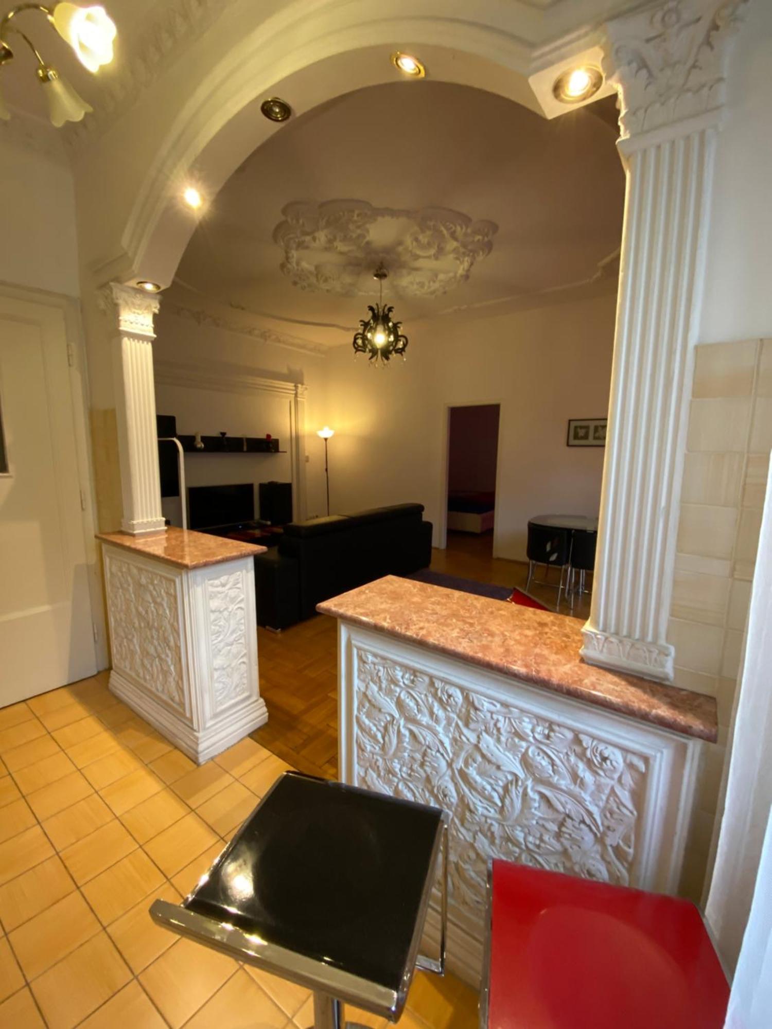 Holiday Apartments & Rooms Next Danube Promenade Budapest Exterior photo